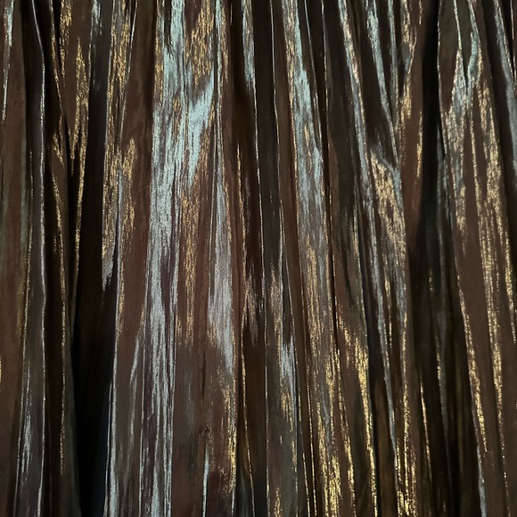 Gap Metallic Skirt Size L - Picture 2 of 6